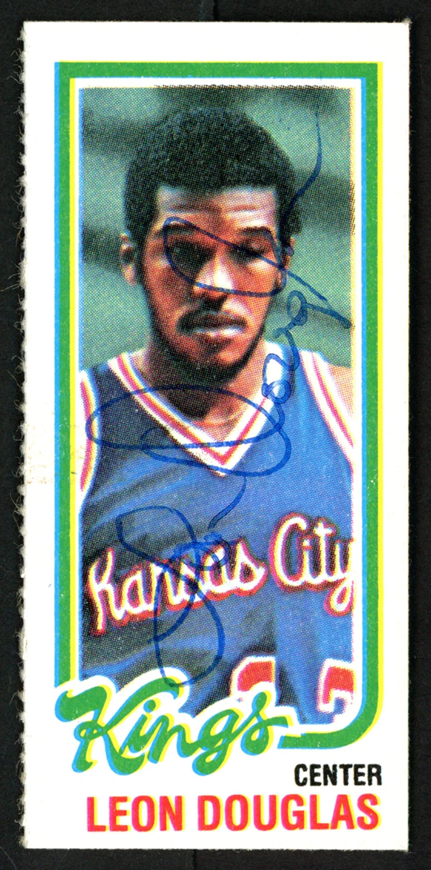 Leon Douglas Autographed 1980-81 Topps Card #85 Kansas City Kings SKU #150264